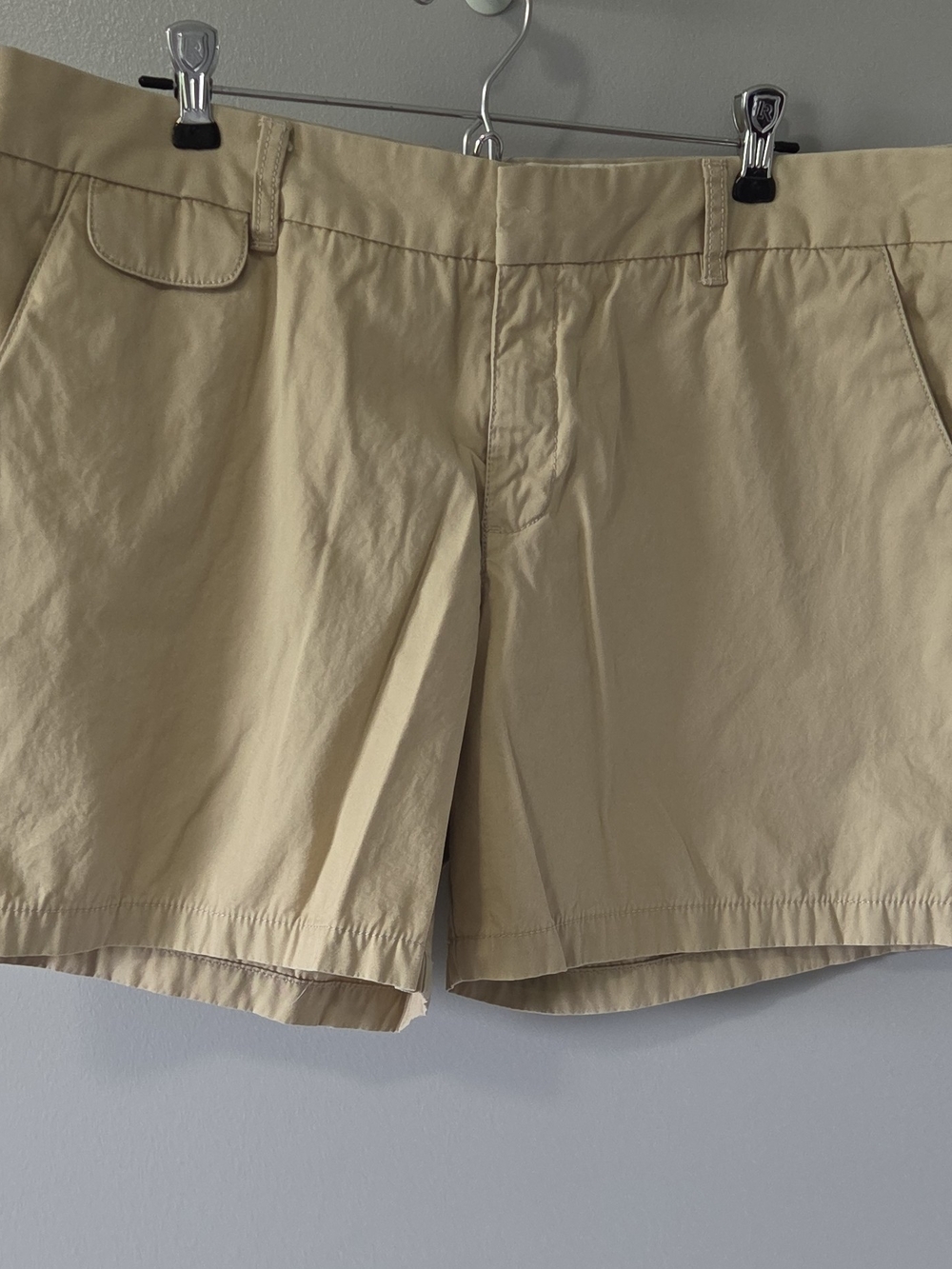 Merona Women's Khaki Tan Flat Chino Mid Rise Cotton 6" Inseam Everyday Shorts